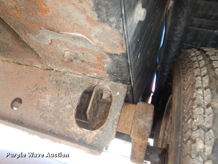 image for item DK7583 2003 Sullair 185  air compressor