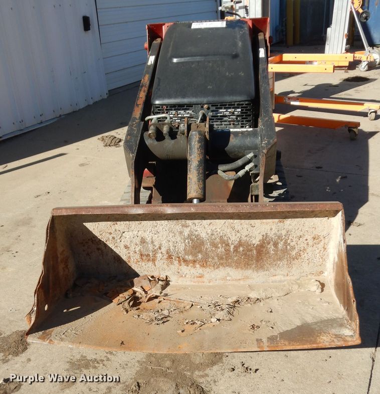 image for item DK7584 2011 Toro TX427  compact utility loader