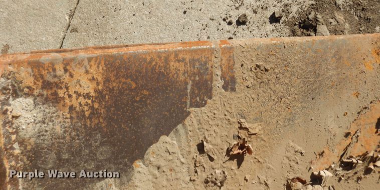 image for item DK7584 2011 Toro TX427  compact utility loader