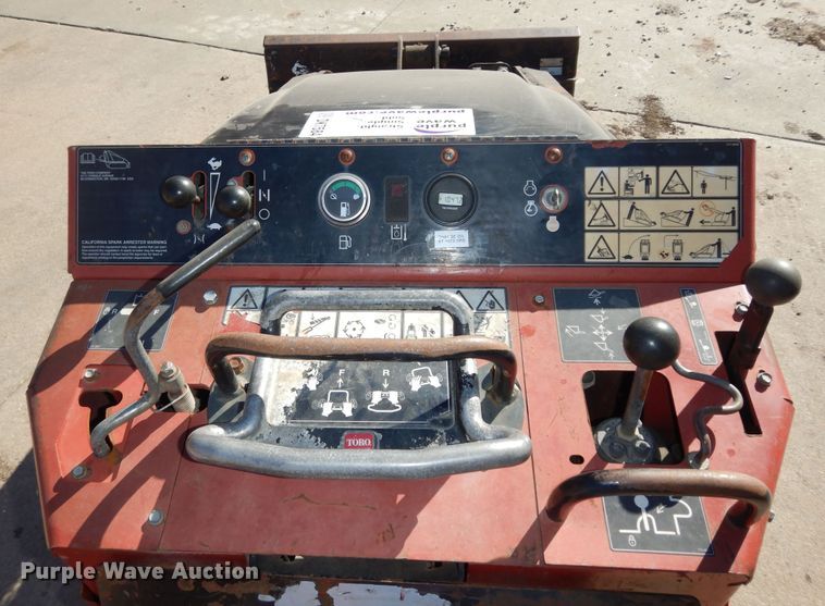 image for item DK7584 2011 Toro TX427  compact utility loader