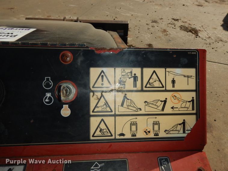 image for item DK7584 2011 Toro TX427  compact utility loader