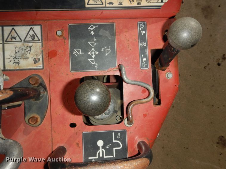 image for item DK7584 2011 Toro TX427  compact utility loader