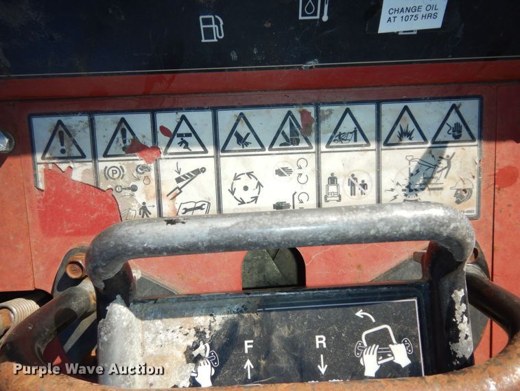 image for item DK7584 2011 Toro TX427  compact utility loader