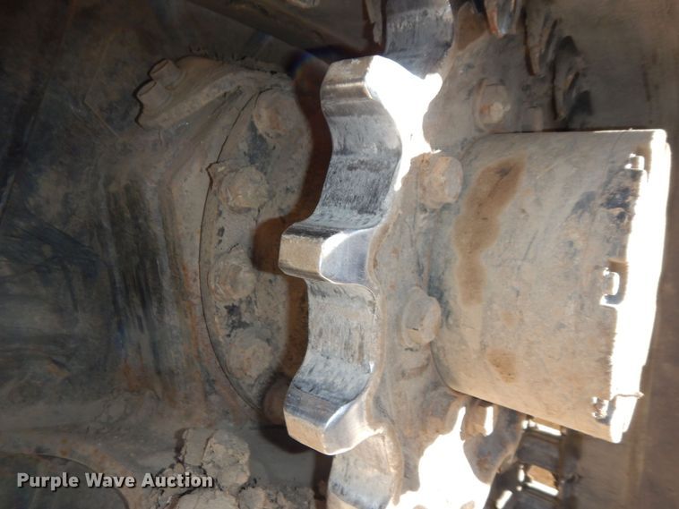 image for item DK7587 Kubota SVL75-2  skid steer loader