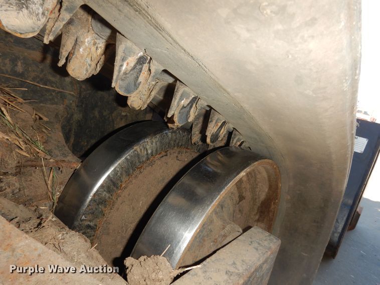 image for item DK7587 Kubota SVL75-2  skid steer loader