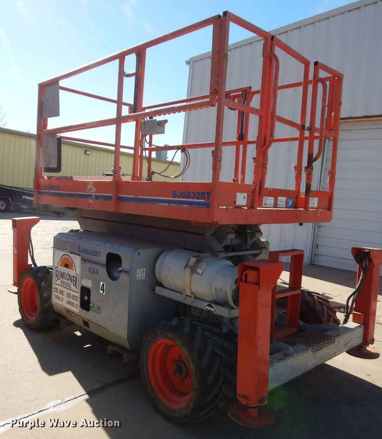 image for item DK7588 Skyjack SJ6832RT  scissor lift