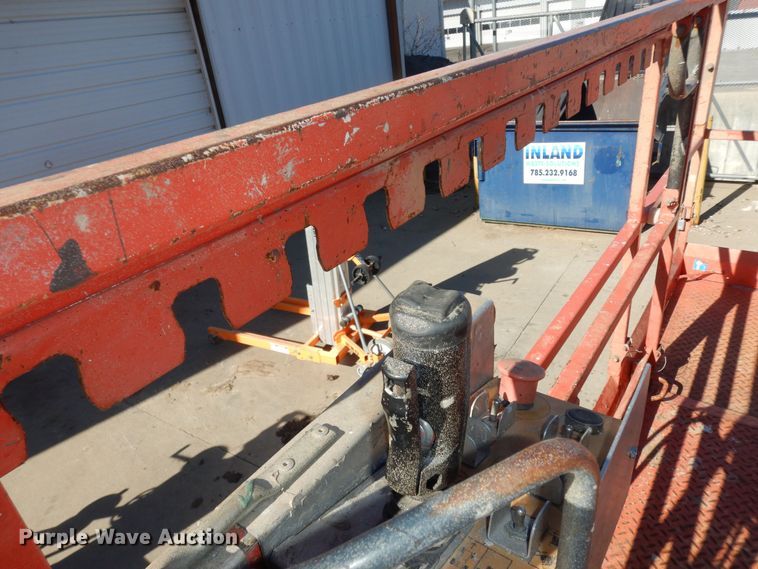 image for item DK7588 Skyjack SJ6832RT  scissor lift