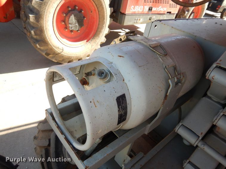 image for item DK7588 Skyjack SJ6832RT  scissor lift