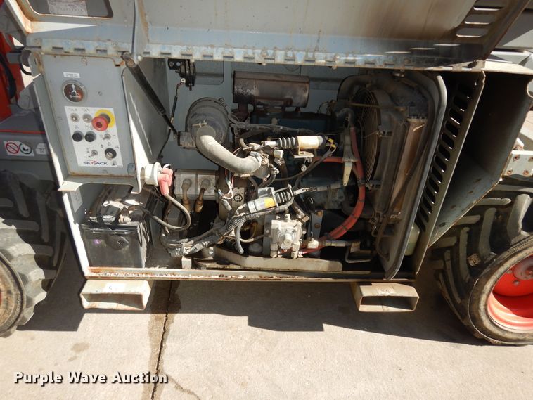 image for item DK7588 Skyjack SJ6832RT  scissor lift