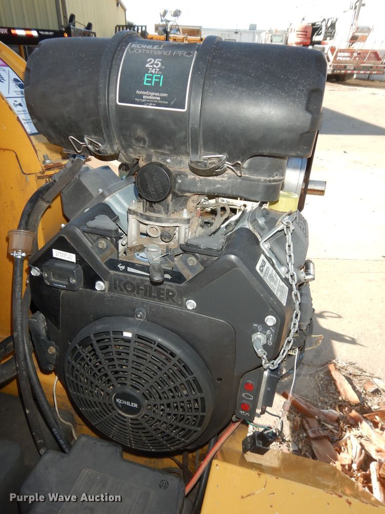 image for item DK7590 2015 Vermeer BC700XL  wood chipper