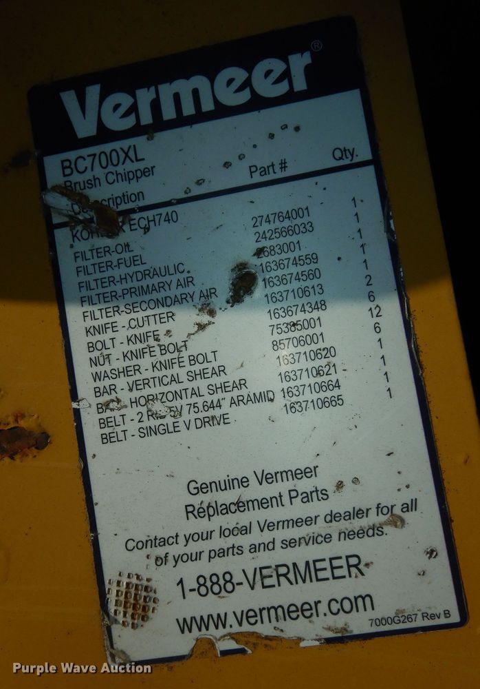 image for item DK7590 2015 Vermeer BC700XL  wood chipper