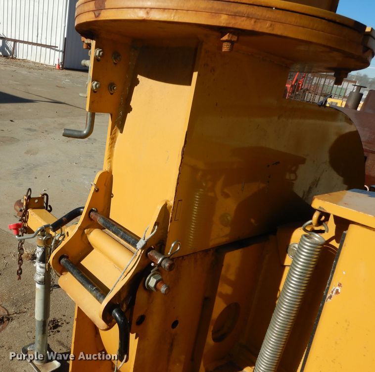 image for item DK7590 2015 Vermeer BC700XL  wood chipper