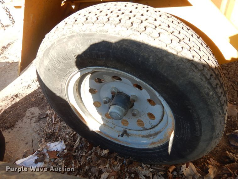 image for item DK7590 2015 Vermeer BC700XL  wood chipper