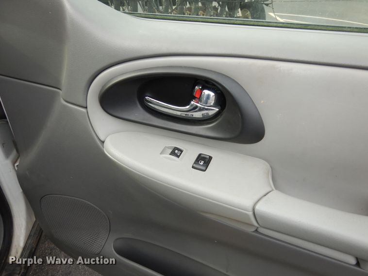 image for item DK7618 2007 Chevrolet TrailBlazer LS  SUV