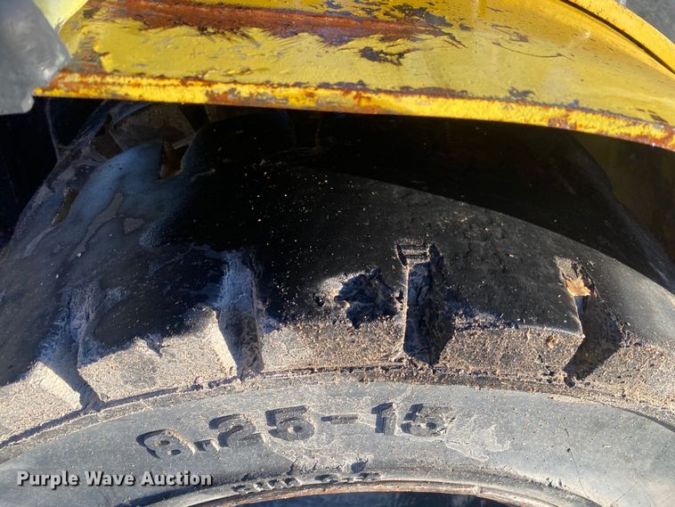 image for item DL7018 Yale  forklift