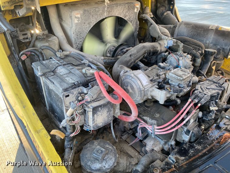 image for item DL7019 1995 Hyster  forklift