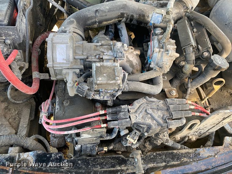 image for item DL7019 1995 Hyster  forklift