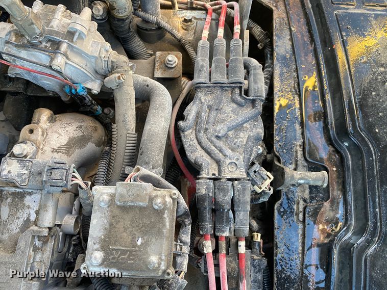 image for item DL7019 1995 Hyster  forklift