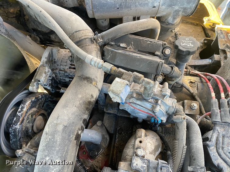 image for item DL7019 1995 Hyster  forklift