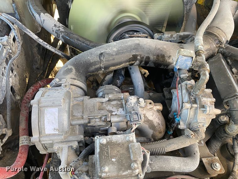 image for item DL7019 1995 Hyster  forklift