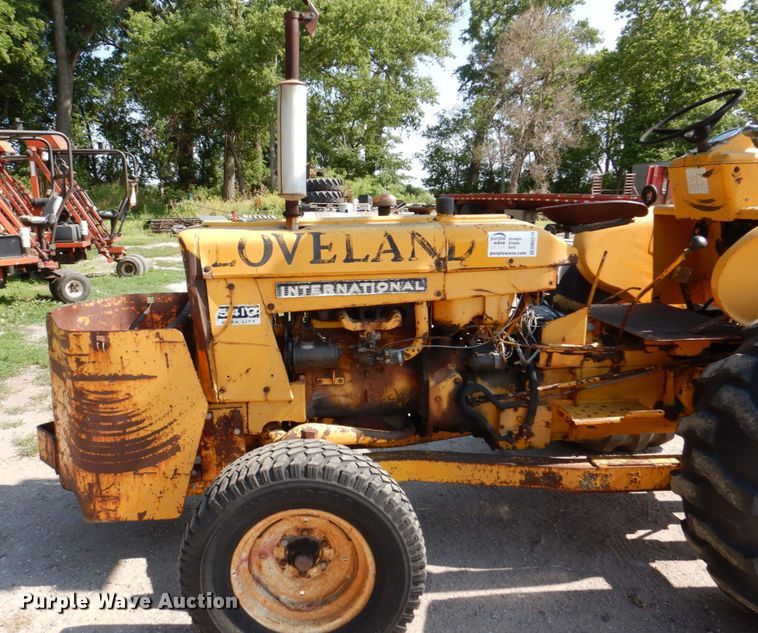 image for item DM2270 International Harvester 5410  forklift