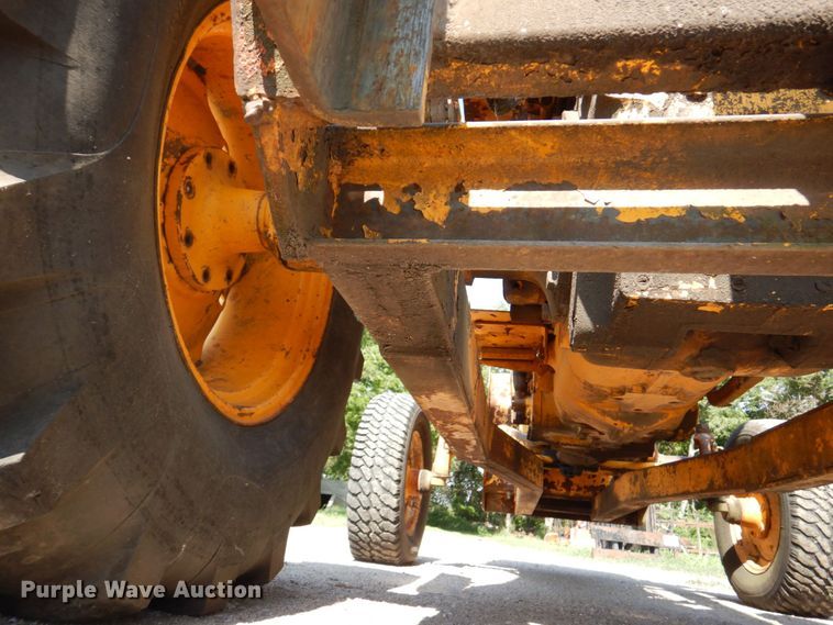 image for item DM2270 International Harvester 5410  forklift