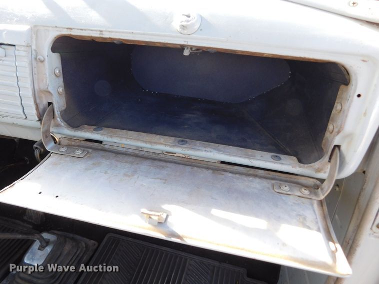 image for item DM2554 1952 Chevrolet  pickup truck