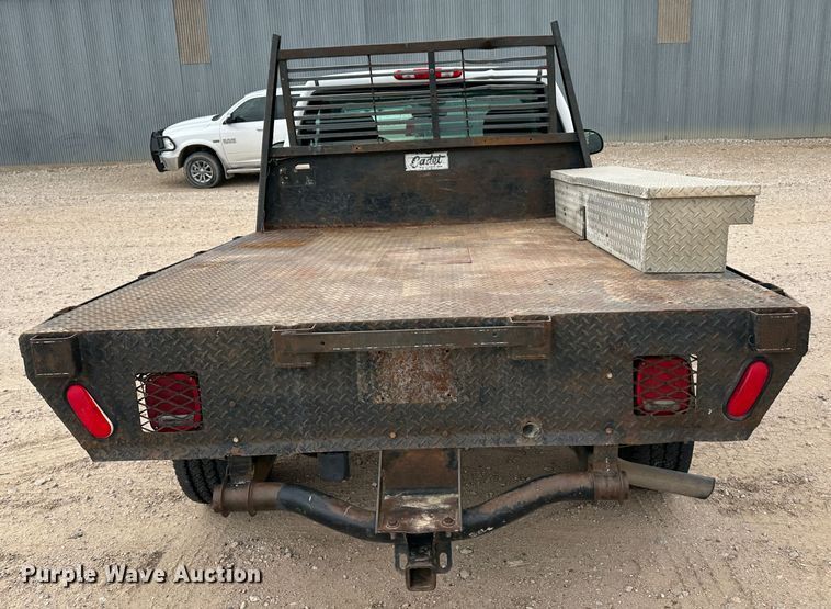image for item DM2555 2013  Chevrolet Silverado 1500  flatbed truck