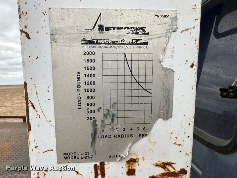 image for item DM2557 1995 Ford F350  flatbed truck