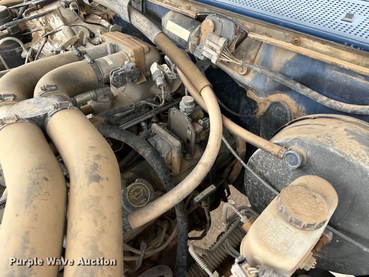 image for item DM2557 1995 Ford F350  flatbed truck