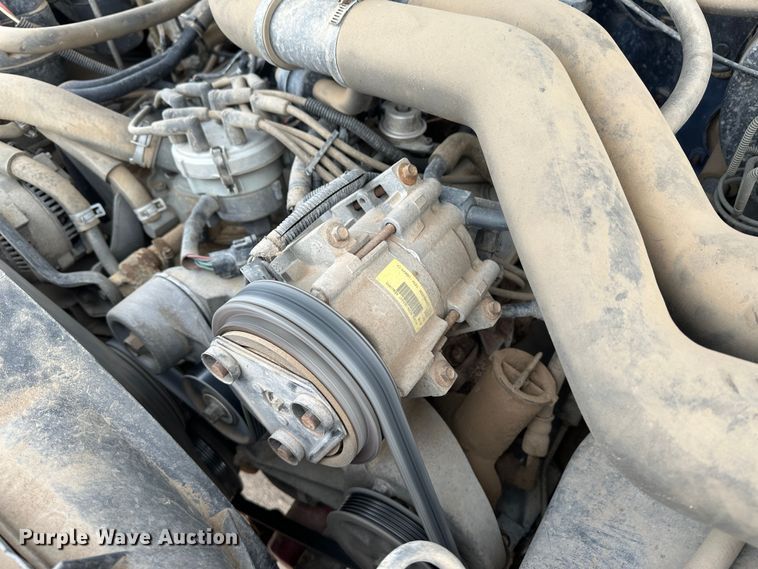 image for item DM2557 1995 Ford F350  flatbed truck