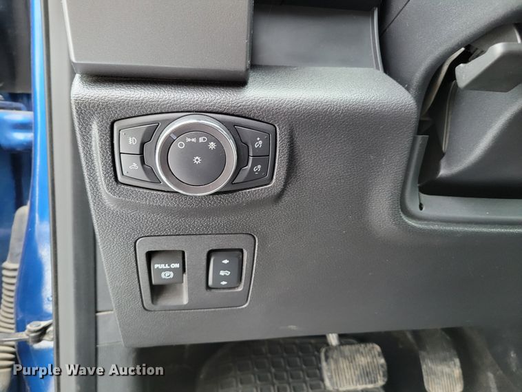 image for item DM8185 2018 Ford F150 XLT  SuperCrew pickup truck