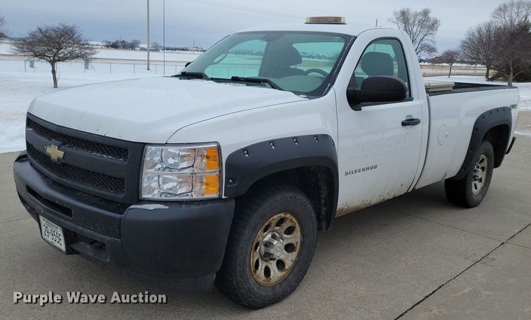 image for item DM8192 2010  Chevrolet Silverado 1500  pickup truck