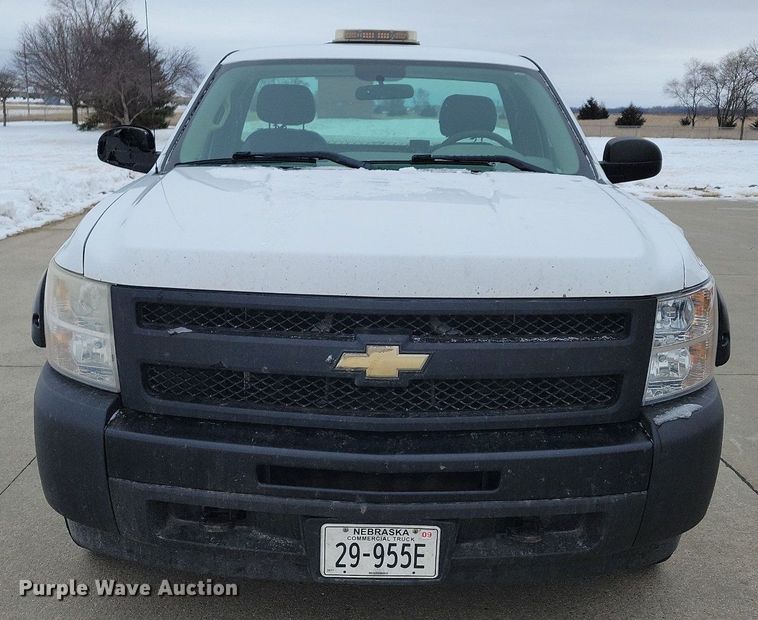 image for item DM8192 2010  Chevrolet Silverado 1500  pickup truck