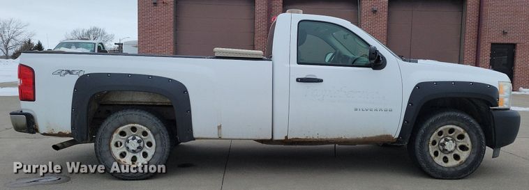 image for item DM8192 2010  Chevrolet Silverado 1500  pickup truck