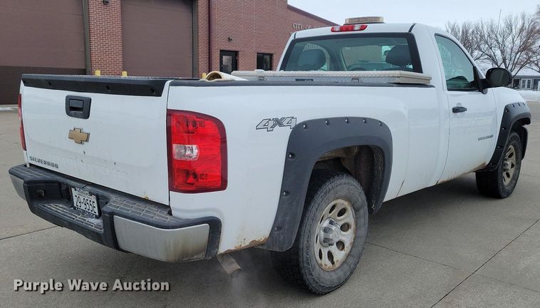 image for item DM8192 2010  Chevrolet Silverado 1500  pickup truck