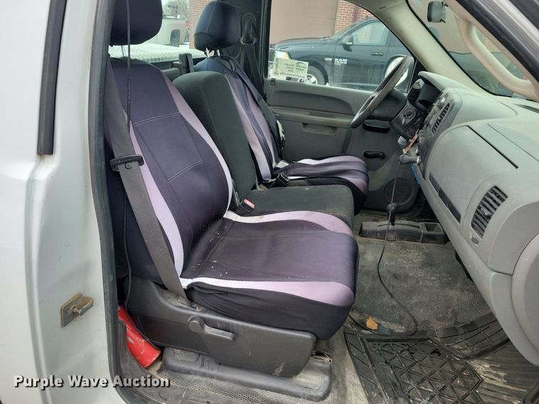 image for item DM8192 2010  Chevrolet Silverado 1500  pickup truck