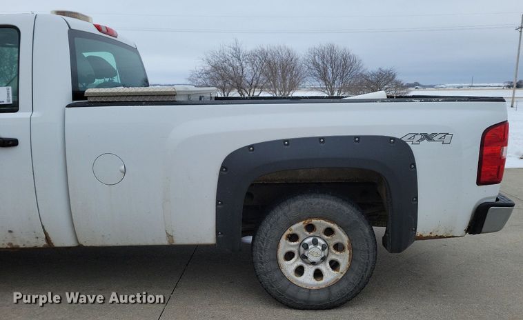 image for item DM8192 2010  Chevrolet Silverado 1500  pickup truck