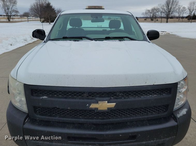 image for item DM8192 2010  Chevrolet Silverado 1500  pickup truck