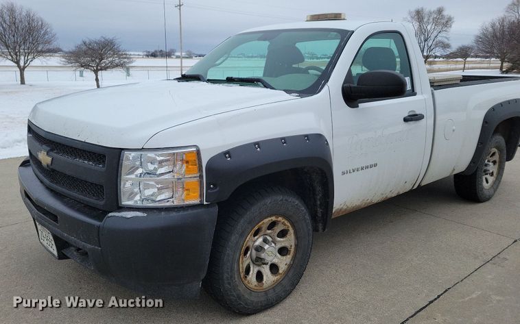 image for item DM8192 2010  Chevrolet Silverado 1500  pickup truck