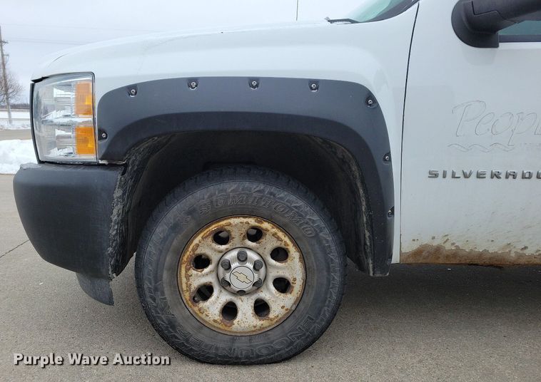 image for item DM8192 2010  Chevrolet Silverado 1500  pickup truck