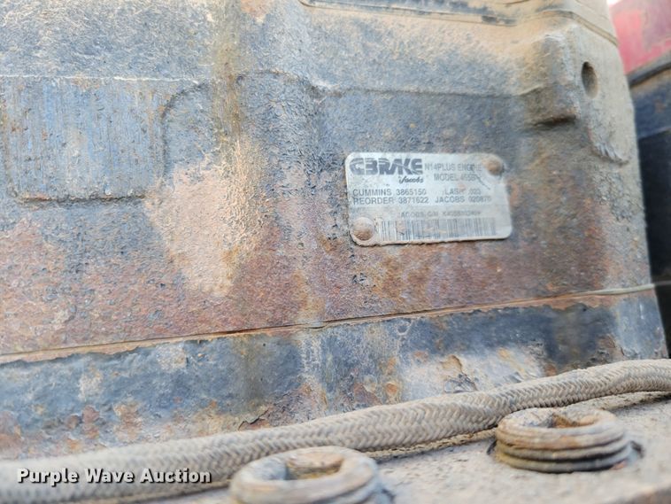 image for item DM8212 1998 International 9400 SBA  semi truck