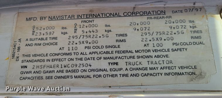 image for item DM8212 1998 International 9400 SBA  semi truck