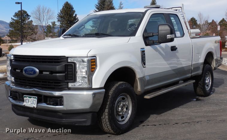 image for item DN6267 2019 Ford F250 Super Duty  SuperCab pickup truck