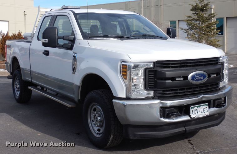 image for item DN6267 2019 Ford F250 Super Duty  SuperCab pickup truck