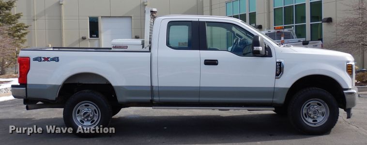 image for item DN6267 2019 Ford F250 Super Duty  SuperCab pickup truck