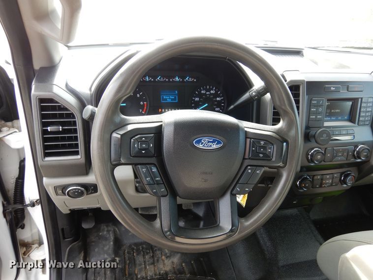 image for item DN6267 2019 Ford F250 Super Duty  SuperCab pickup truck