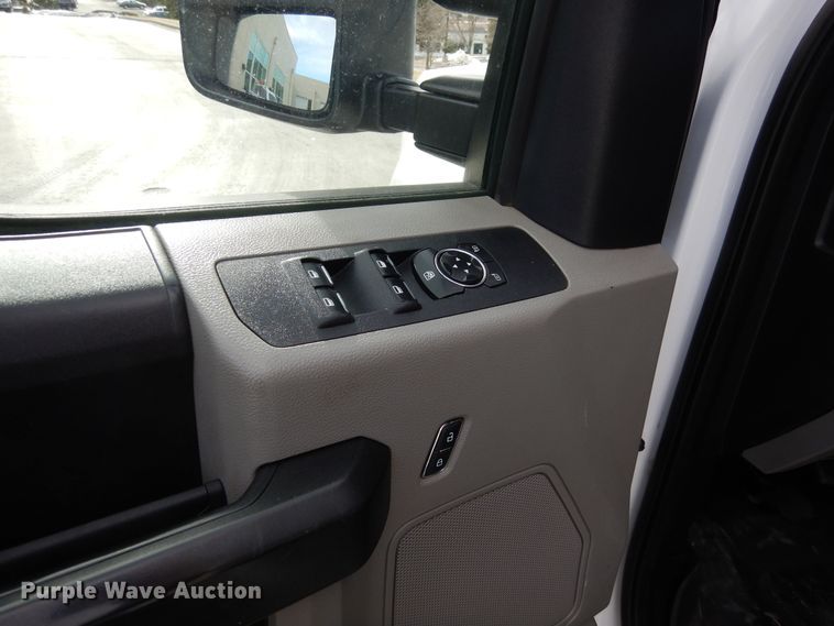 image for item DN6267 2019 Ford F250 Super Duty  SuperCab pickup truck