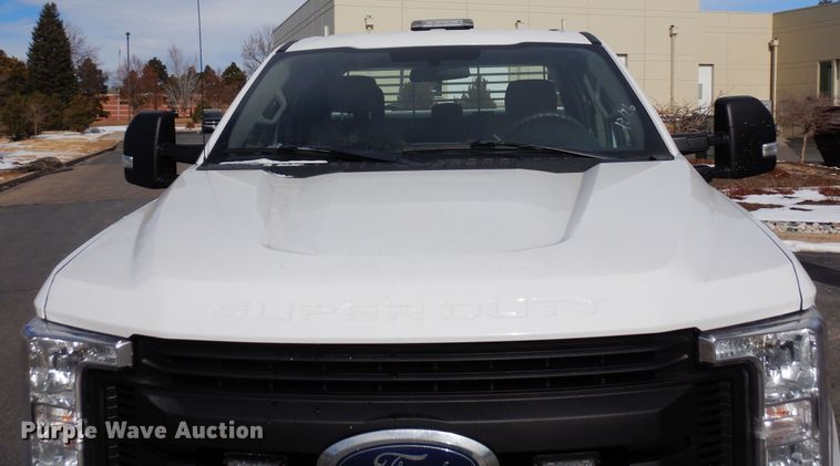image for item DN6267 2019 Ford F250 Super Duty  SuperCab pickup truck