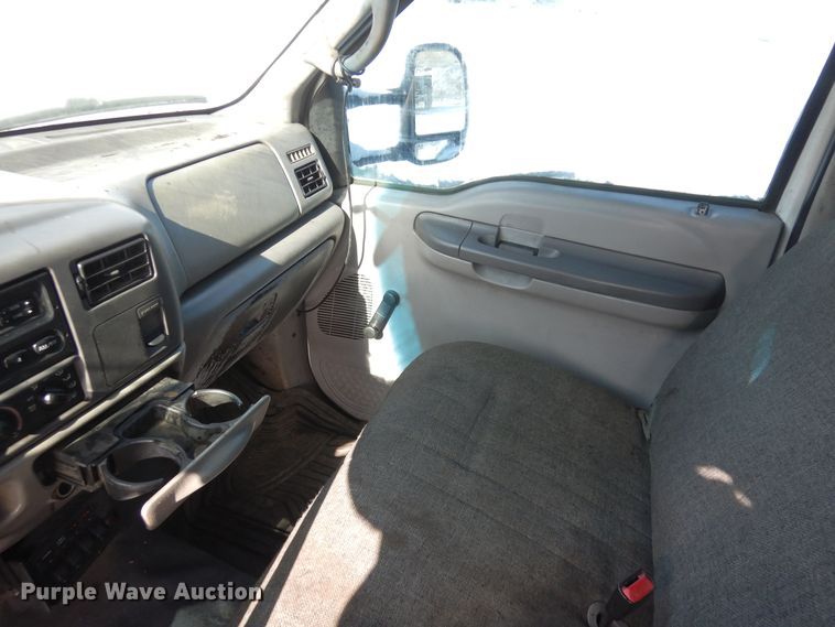 image for item DN6270 2000 Ford F450 Super Duty  utility / service truck